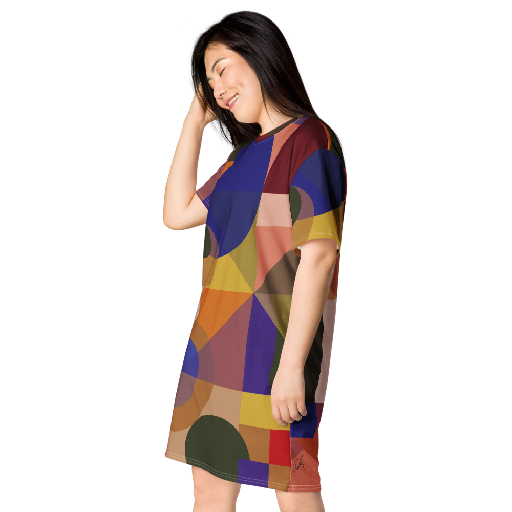Smart Composition | T-Shirt Dress