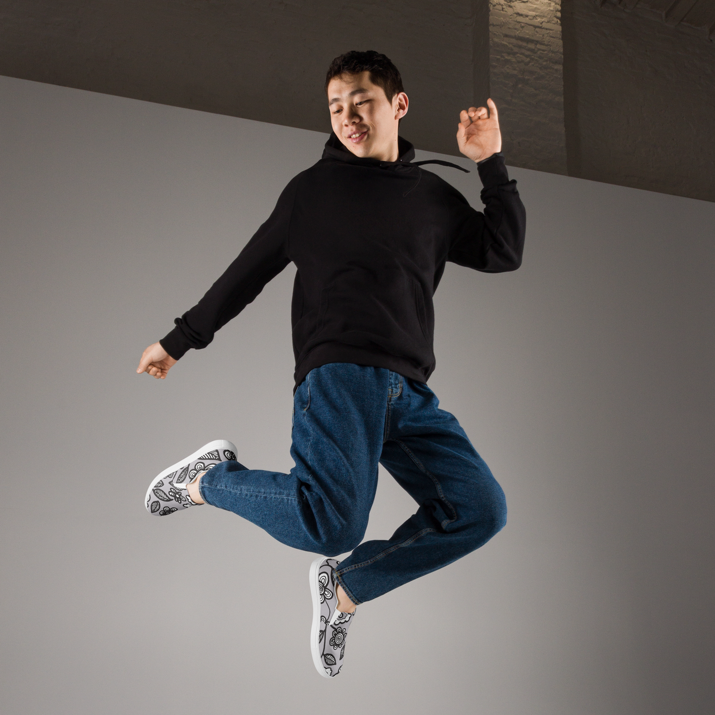 Spring Magic | Men’s slip-on canvas shoes