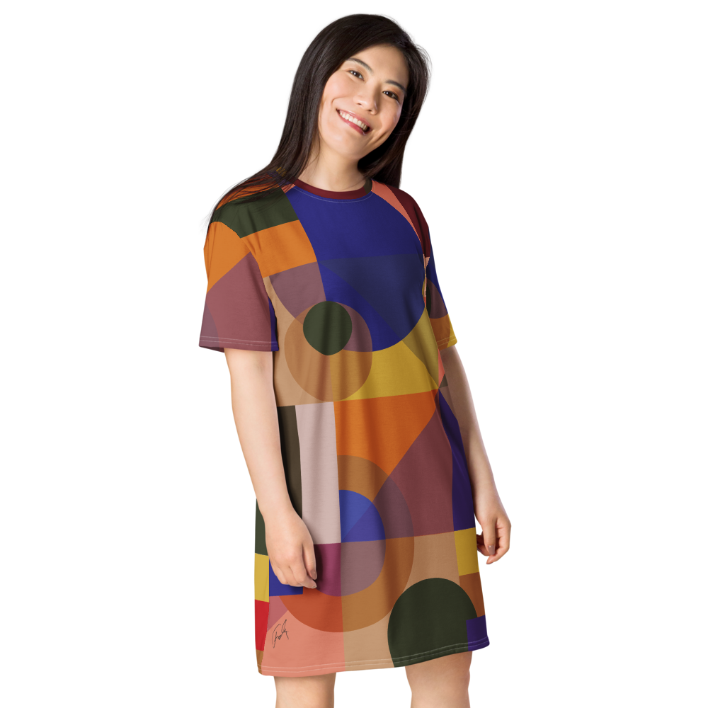 Smart Composition | T-Shirt Dress