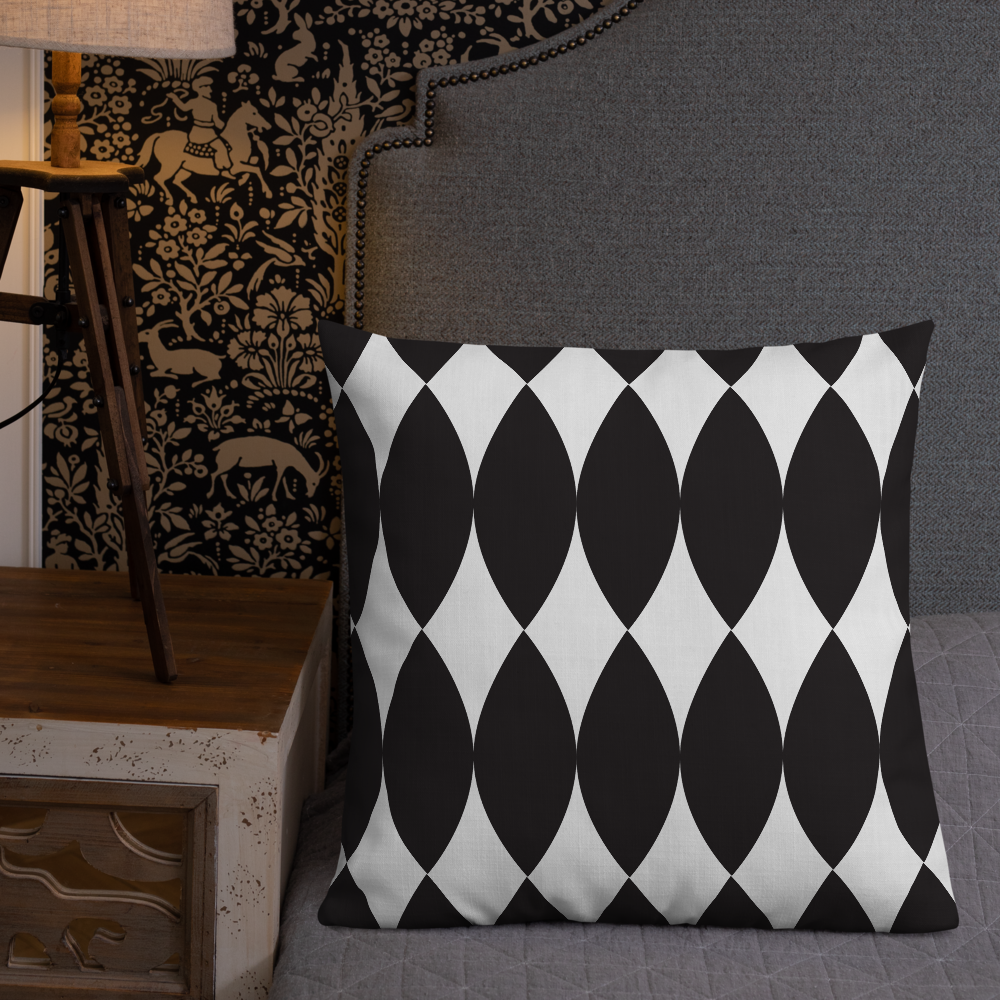 Captivate | Pillow