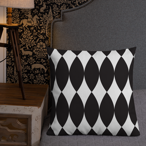 Captivate | Pillow
