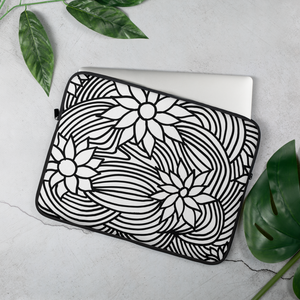 Black And White Flower Ornament | Laptop Sleeve